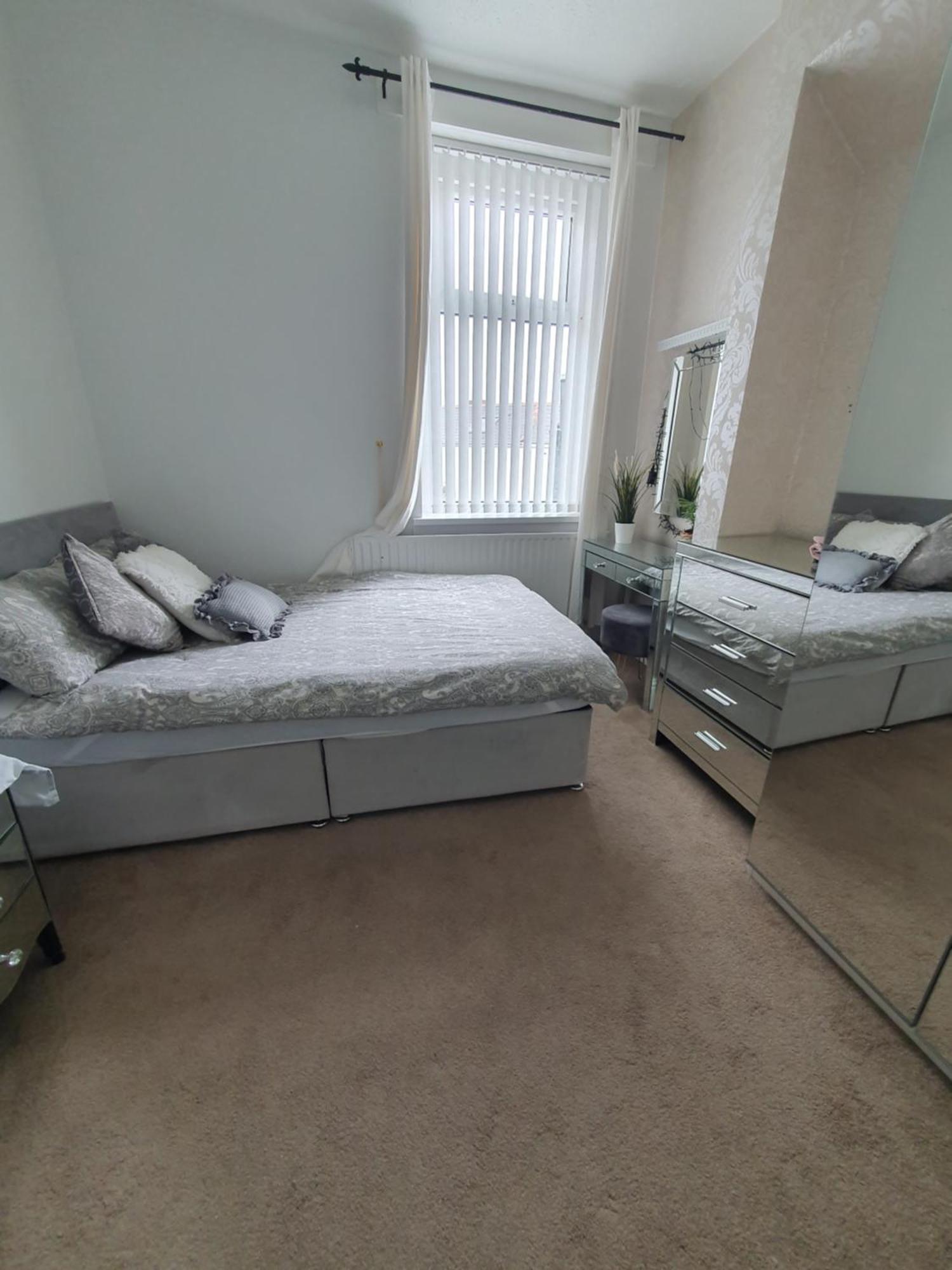 Private Double Room In Cardiff Exterior photo
