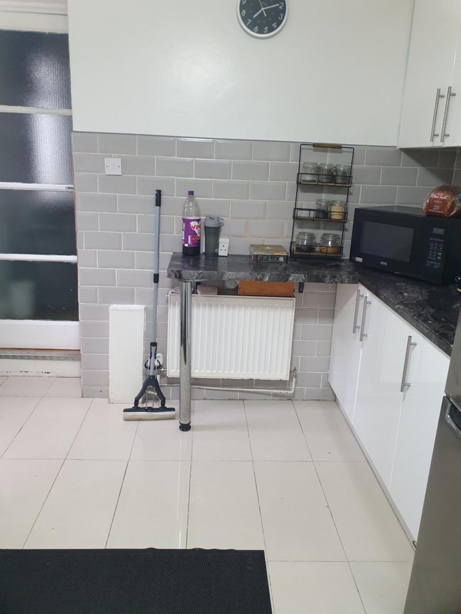Private Double Room In Cardiff Exterior photo
